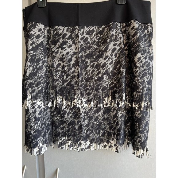 Ann Taylor Womens Size 14 Fringe Lace Overlay Lined Midi Zip Skirt Black White - Picture 2 of 6